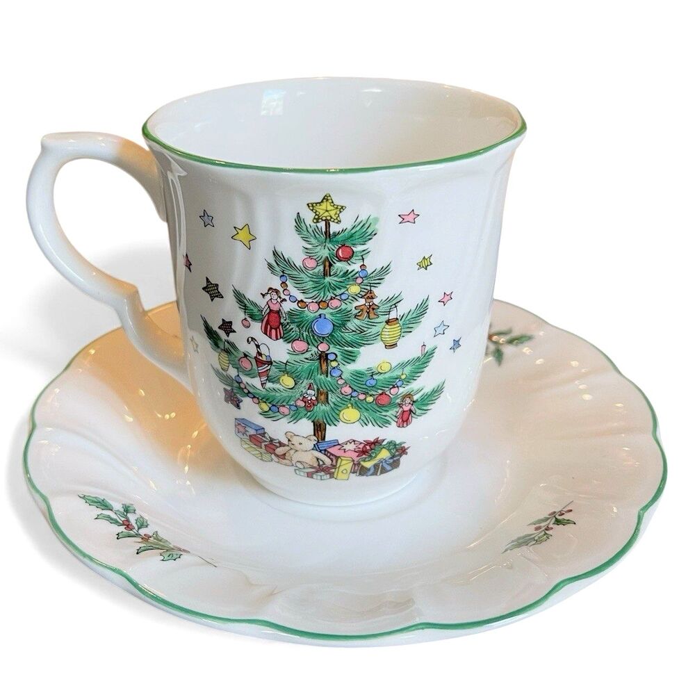 Nikko Happy Holidays Christmas Tree Pattern Coffee/Tea Cup and Saucer Set